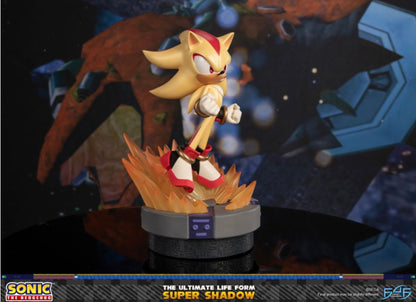 Sonic The Hedgehog - Super Shadow: The Ultimate Life Form Statue