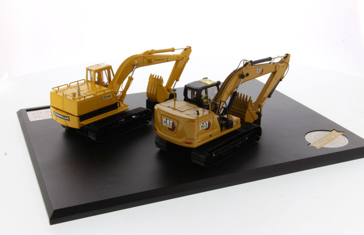 Cat Diecast 225 & 323 Hydraulic Excavator Evolution Series 85715